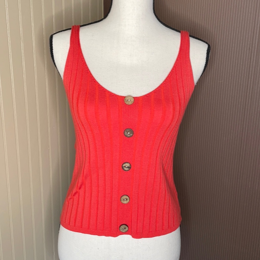 Daily special orange tank top size large‎ wood like buttons down front
